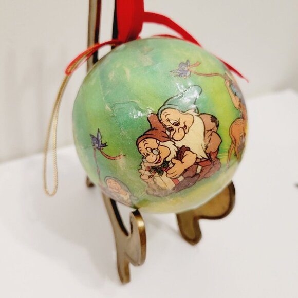Vtg Paper Mache Snow White &amp; 7 Dwarfs Christmas Ornament Holiday Unbreakable - Picture 2 of 5
